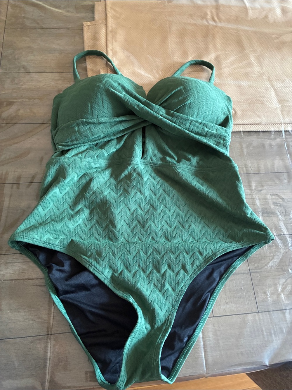 Amazon Women One-Piece Swimsuit Green Twist Front